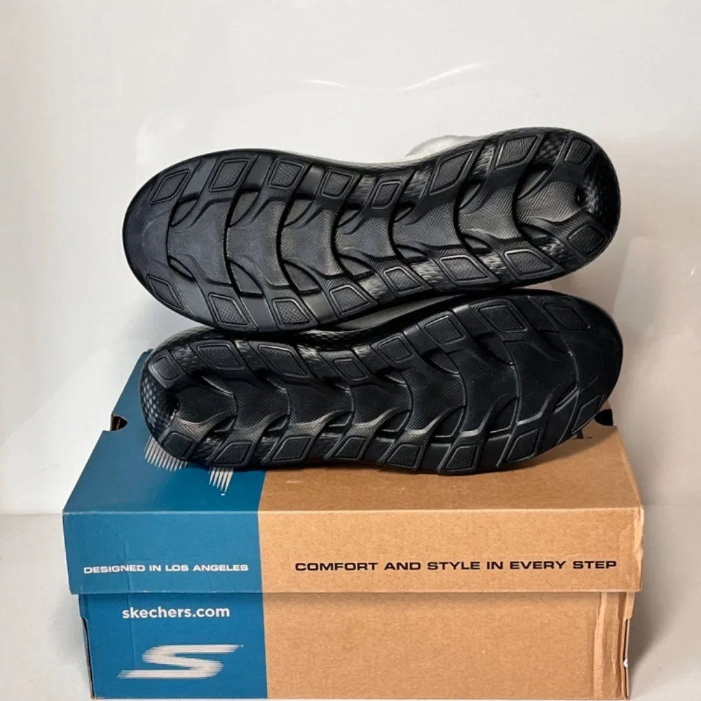 Skechers On the GO City 2 Cuddle Up Suede and Faux Fur Ankle Boots - Picture 7 of 7